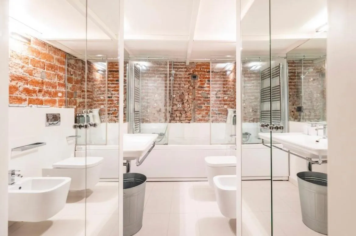 Loft Di Design Nel Cuore Di Milano 0*, Milan